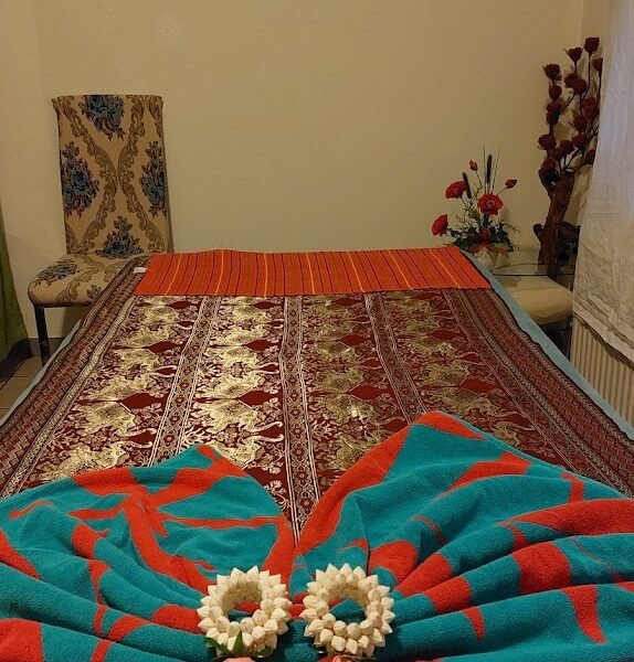 Dokmais Thailändische Massage