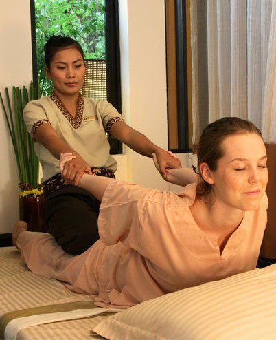 Säng Rawy Thaimassage