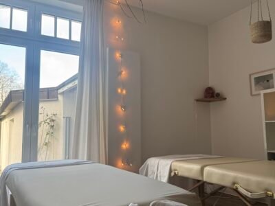 The Lomi Hawaiianische Massage