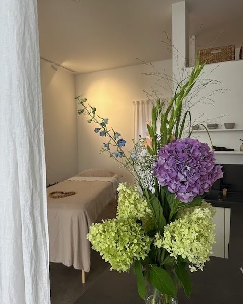 Doris Klautzsch Hawaiian bodywork and healing